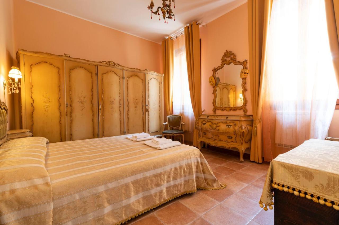 Queen House Venezia Eksteriør billede