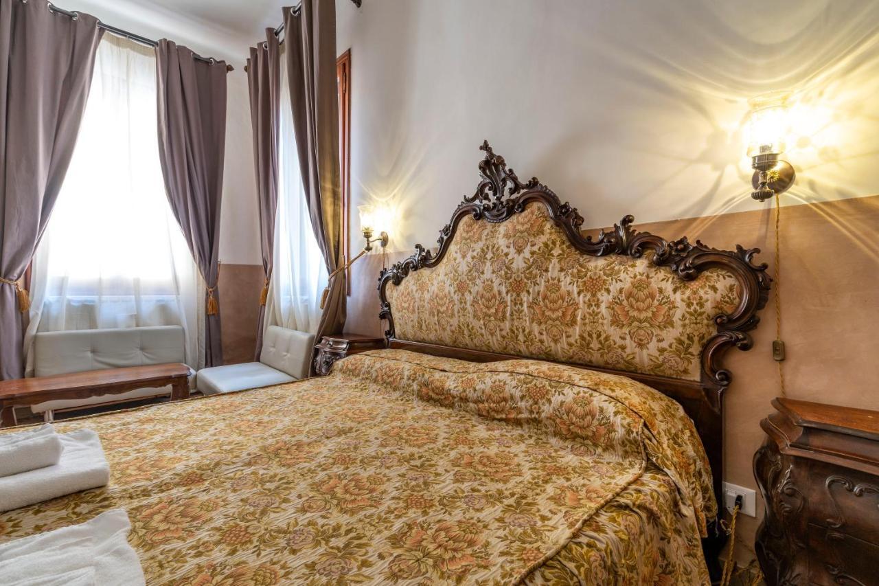 Queen House Venezia Eksteriør billede